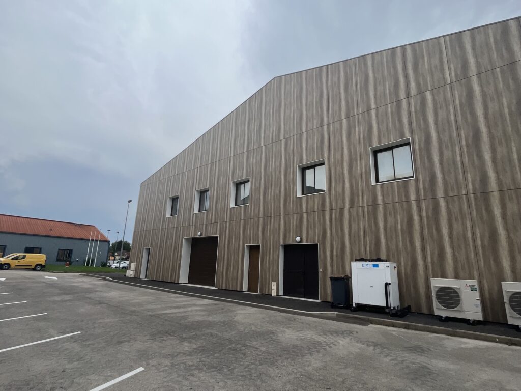 35 m² to 110 m² offices or workshops for rent – Bar sur Aube