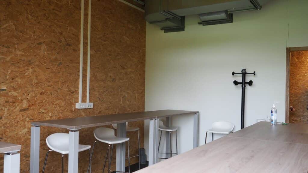 Ateliers et bureaux à louer dans  la pépinière d’entreprise Plein’Est – Chaumont