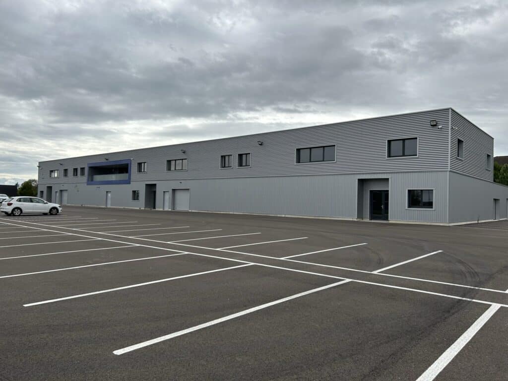 Cellules d’activités à louer de 784m² et 640m² – Troyes (Sainte Savine)