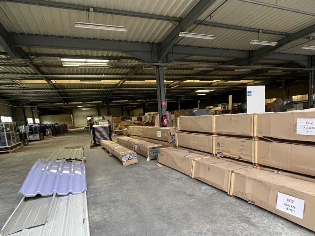 Bâtiment industriel de 2300m² à louer