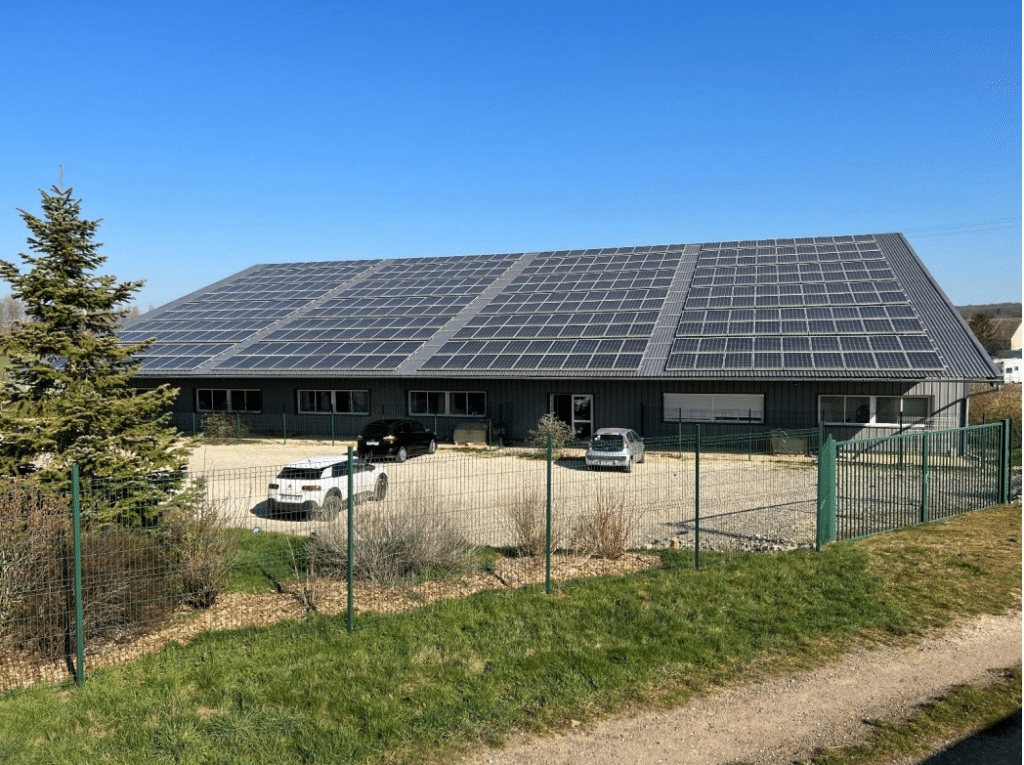 Local d&rsquo;activité à vendre ou à louer d&rsquo;environ – Chaumont